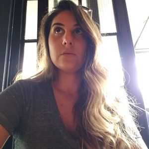 Meet your Posher, Cassandra